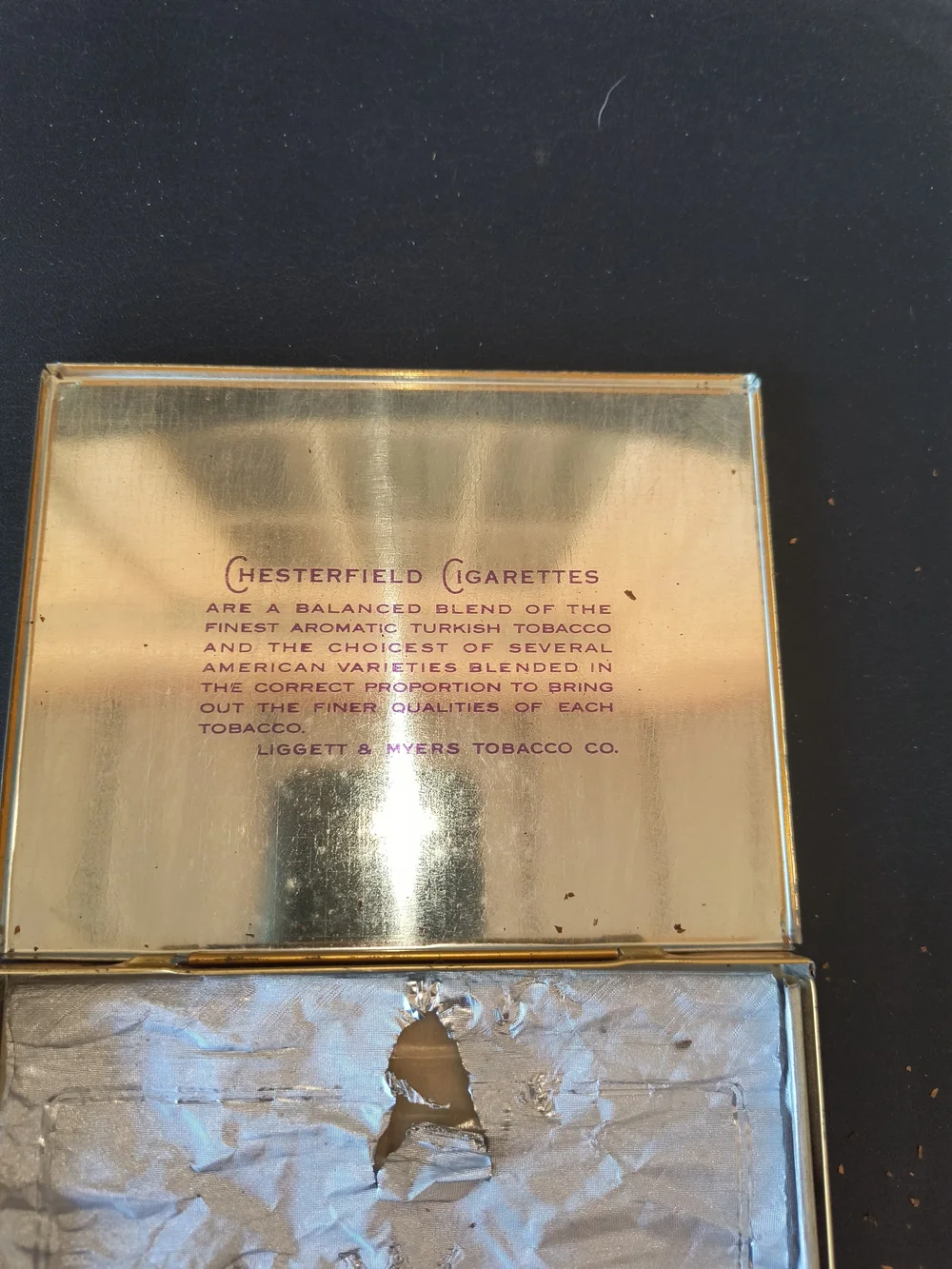 Gold & White Metal Cigarette Case -
